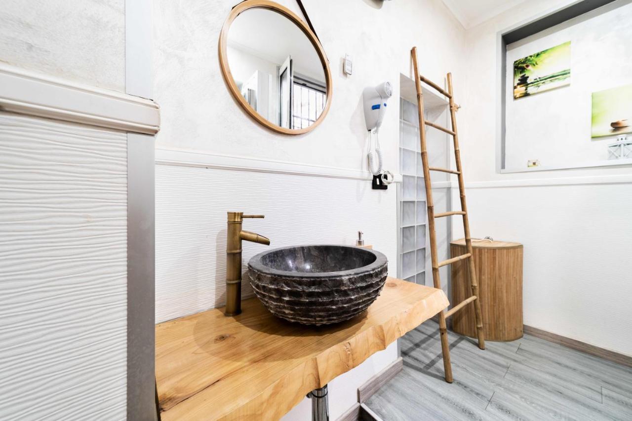 Apartmán Newhouse Dei Mille Bari Exteriér fotografie